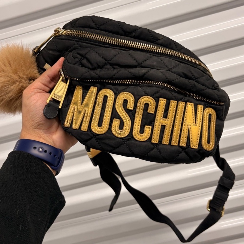 MOSCHINO Quilted Bum Bag Waist Bag Fanny Pack Black Large Gold Logo + Bag Charm - Picture 5 of 14